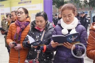 渝北公安分局用原创防骗舞蹈，引导市民提高安全防范意识