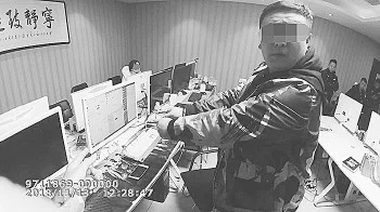 “百变女郎”网上交友指挥小伙频买礼物诈骗6万余元