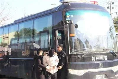 诈骗团伙伪造“期货平台”诈骗全国2000余人2000多万