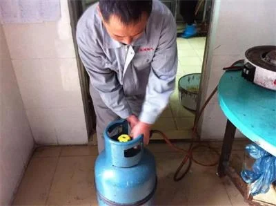 农村流行7大骗局：骗子一天洗劫几个村，月入上百万
