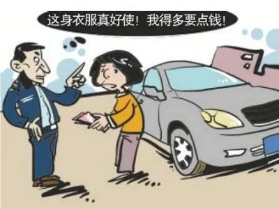 潮州一男子冒充民警实施诈骗，还多次无故砸坏公共财物