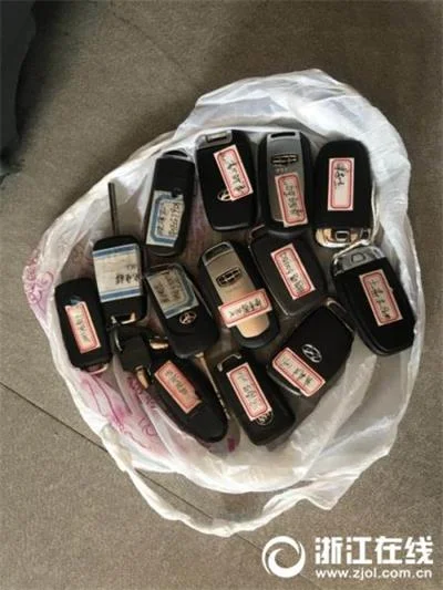 团伙以车贷为名签低利息合同进行“套路贷”非法敛财