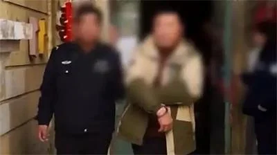 韩国回来刚下飞机却陷入扑克骗局，一把牌输了一万七