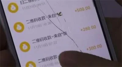 新型碰瓷党：自残谎称被狗咬 敲诈犬主月入过万
