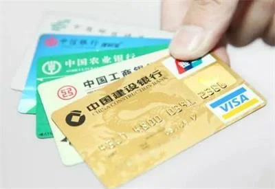 海宁某银行业务员帮人“养卡”结果反倒被骗6000元