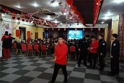 专坑老人！烟台警方端掉一诈骗团伙，刑拘8人！