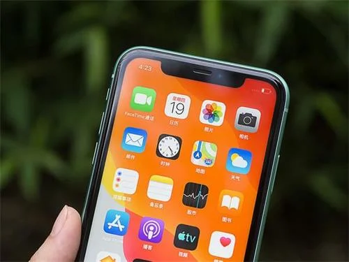 团伙购买iPhone 11拆换主板后退货退款，诈骗46.92万元