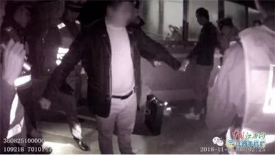永丰破获一电信诈骗团伙：发招嫖卡片色诱 转账后拉黑