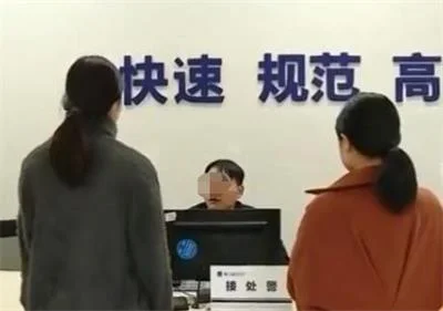 男子陌陌专挑女主播下手，先刷礼物以示敬意再骗财骗色