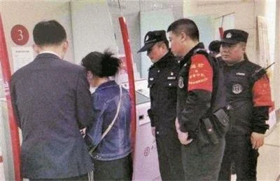 母亲遭遇冒充公检法诈骗电话，机智儿子报警挽回数万损失