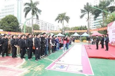 宾阳首次巡回宣判网络诈骗案！16人获刑最高罚100万