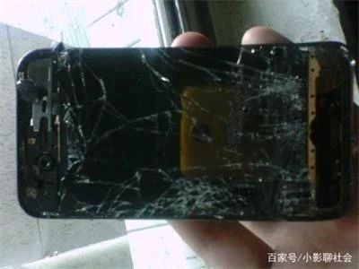 火车站“摔手机”骗局骗局 经常出行的人要注意了