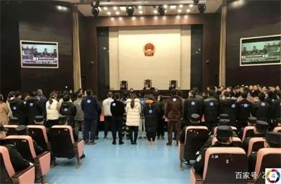 让女友冒充白富美炫富，诱骗投资虚假股票诈骗1100万