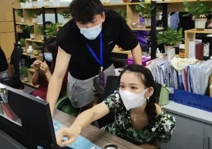 420多名“女主播”组建网络诈骗团伙 以“同城交友”为由日赚近500万